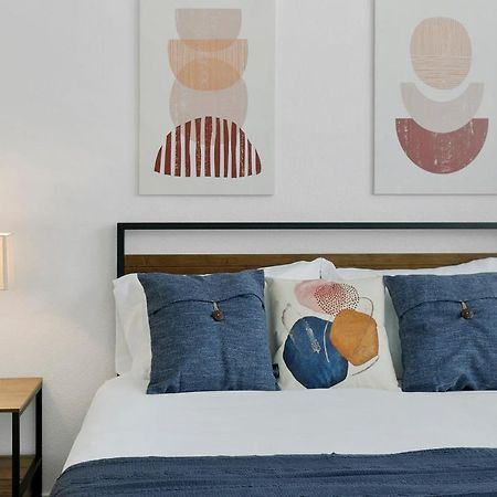 Cozysuites Glendale By The Stadium With Pool 06 מראה חיצוני תמונה